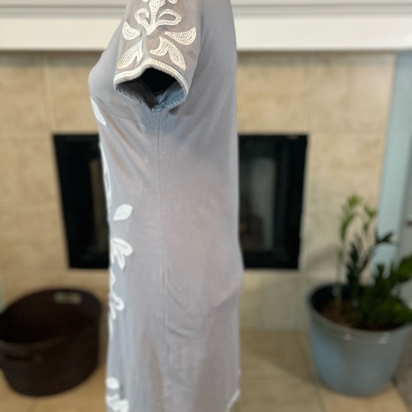 INC lined embroidered dove gray dress Size M. NWOTGS - Picture 3 of 4